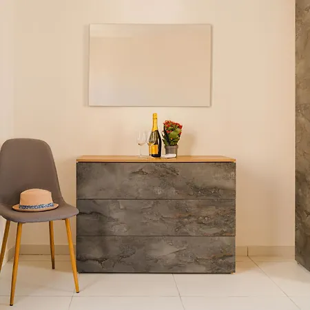 Lejlighed Stunning 1bdr Main Street Penthouse! Near Sea! Gzira