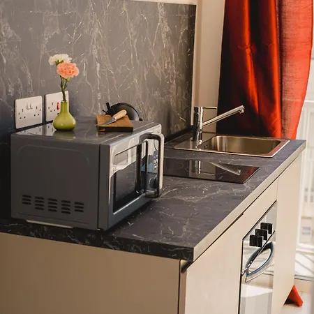 Lejlighed Stunning 1bdr Main Street Penthouse! Near Sea! Gzira