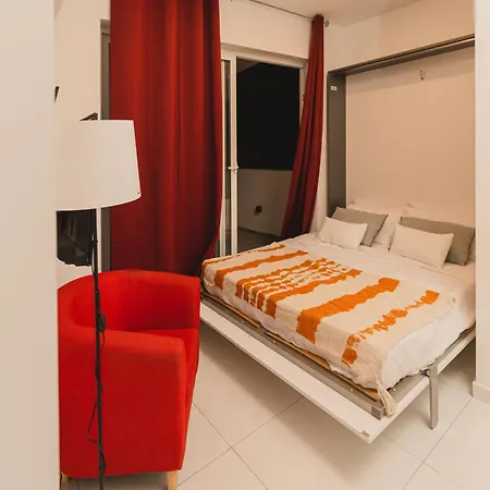 Appartamento Stunning 1bdr Main Street Penthouse! Near Sea!